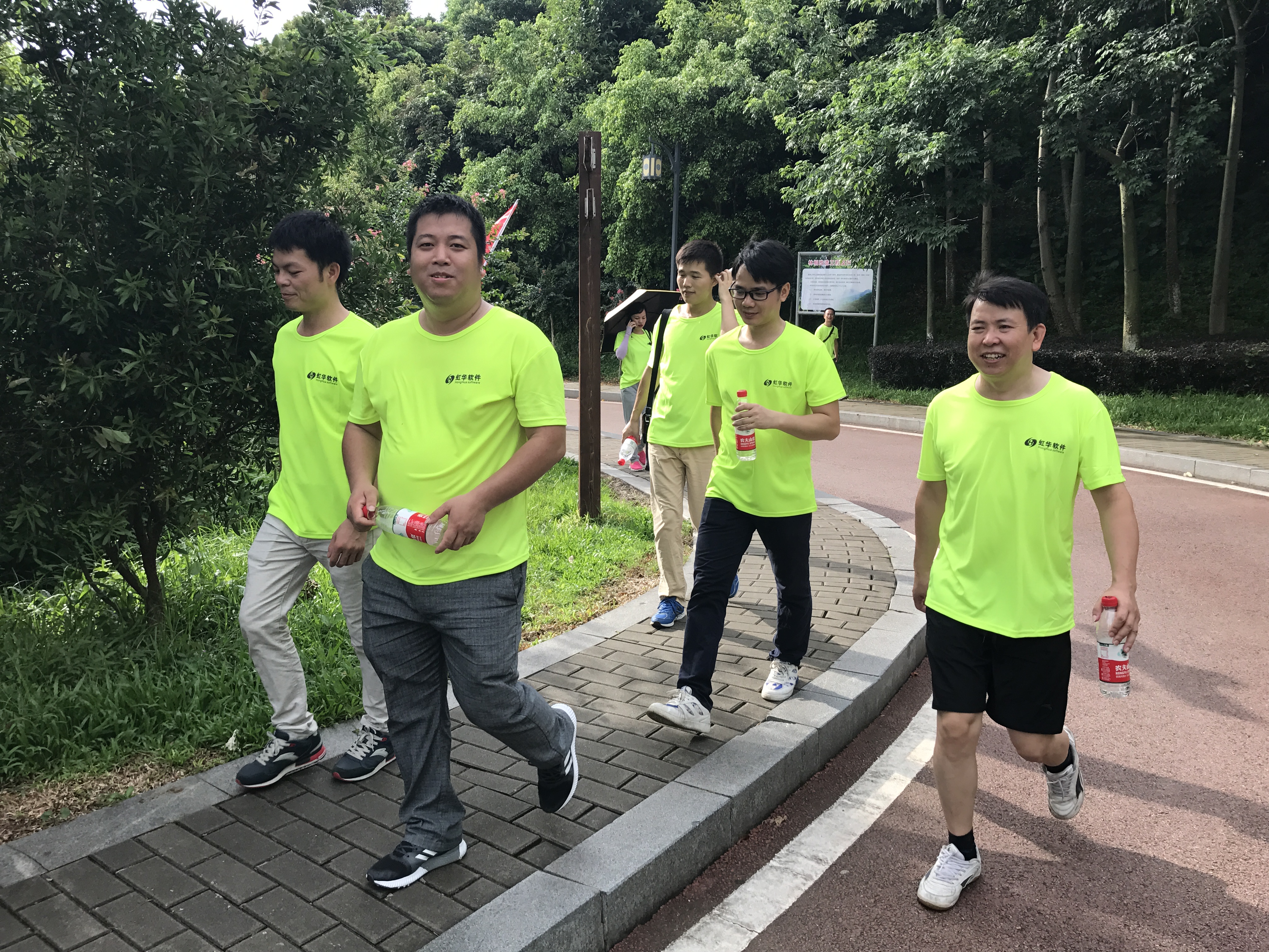 虹華軟件官網 | 智慧校園 | 考勤系統 | 消費一卡通系統